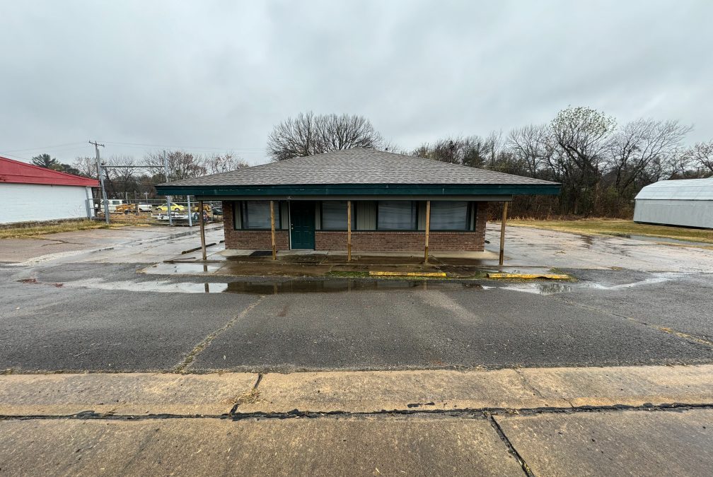 COURT ORDERED ESTATE AUCTION INCLUDING COMMERCIAL REAL ESTATE – JANUARY 18TH @ 10 AM (This property has been removed from the auction)